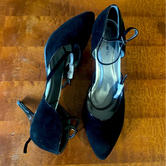 NWoT Barefoot Tess BFT black suede pumps size 12 - Picture 1 of 7